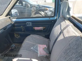 1989 Nissan Hardbody z VIN 1N6ND11S7KC338798, wystawiony jako IAAI lot #42328305 z przebiegiem 153 347 mil mil oraz . Historia ofert i sprzedaży dostępna na DreamBid. Obrazek 5.