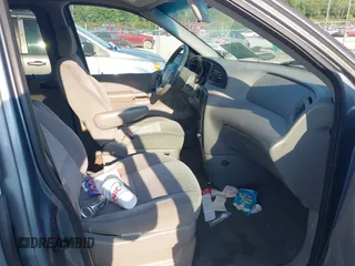 2000 Ford Windstar SE with VIN 2FMZA5242YBA28034, listed as a IAAI auction lot 42679411 with 161,817 mi miles and . Bid and sale history available at DreamBid. Image 5.