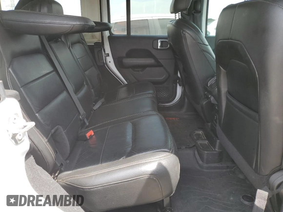 2018 Jeep Wrangler Unlimited Sahara z VIN 1C4HJXEG5JW165071, wystawiony jako Copart lot #59302865 z przebiegiem Nie podano mil oraz Czysty tytuł • Clean title. Historia ofert i sprzedaży dostępna na DreamBid. Obrazek 10.