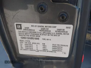 2002 Chevrolet Tahoe LT z VIN 1GNEC13Z42R319646, wystawiony jako IAAI lot #41623259 z przebiegiem 250 430 mil mil oraz . Historia ofert i sprzedaży dostępna na DreamBid. Obrazek 9.
