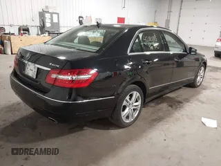 2010 Mercedes-Benz E 350 Luxury с VIN WDDHF8HB3AA145458, выставлен на аукционе IAAI как лот 42181113 с пробегом 169 964 миль миль и . История ставок и продаж доступна на DreamBid. Изображение 4.