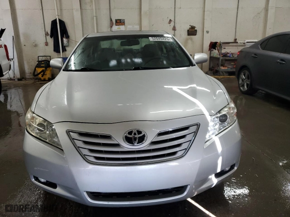 2008 Toyota Camry LE with VIN 4T1BK46K08U564752, listed as a Copart auction lot 52049425 with 180,068 mi miles and Salvage Title. Bid and sale history available at carsss.com. Image 5.