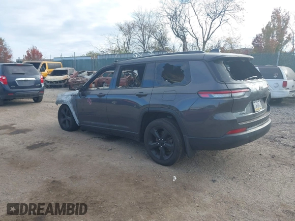 2023 Jeep Grand Cherokee Altitude z VIN 1C4RJKAG1P8816836, wystawiony jako IAAI lot #40790663 z przebiegiem 44 094 mil mil oraz . Historia ofert i sprzedaży dostępna na DreamBid. Obrazek 3.