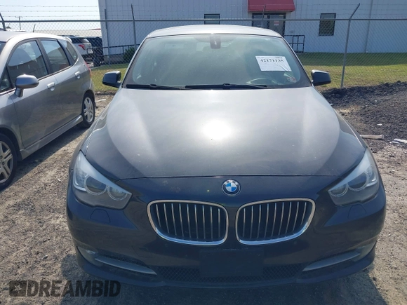 2013 BMW 5 Series GT 535i xDrive with VIN WBASP2C59DC339770, listed as a IAAI auction lot 42171135 with 106,625 mi miles. Bid and sale history available at carsss.com. Image 17.