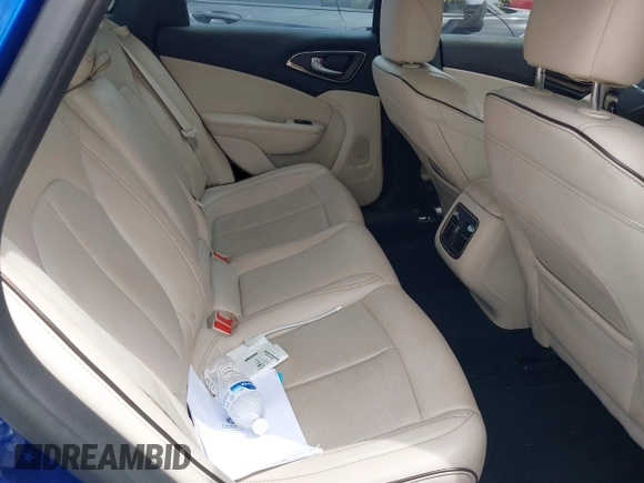 2015 Chrysler 200 C with VIN 1C3CCCCG9FN520292, listed as a IAAI auction lot 38802898 with 188,083 mi miles. Bid and sale history available at carsss.com. Image 8.
