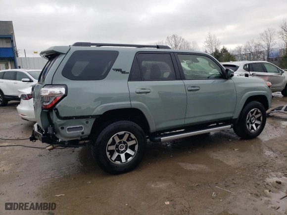 2023 Toyota 4Runner TRD Off Road Premium with VIN JTERU5JR1P6092633, listed as a Copart auction lot 80884654 with 9,264 mi miles and Salvage Title. Bid and sale history available at carsss.com. Image 3.