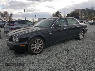 2008 Jaguar XJ with VIN SAJWA79B48SH24833, listed as a Copart auction lot 81923524 with 141,113 mi miles and Clean Title. Bid and sale history available at carsss.com. Image 1.