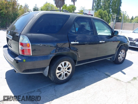 2005 Acura MDX Touring with VIN 2HNYD18955H531689, listed as a IAAI auction lot 42513584 with 151,326 mi miles and . Bid and sale history available at DreamBid. Image 4.