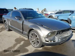 2005 Ford Mustang Deluxe с VIN 1ZVFT80N355129272, выставлен на аукционе IAAI как лот 42174865 с пробегом 124 550 миль миль и . История ставок и продаж доступна на DreamBid. Изображение 1.