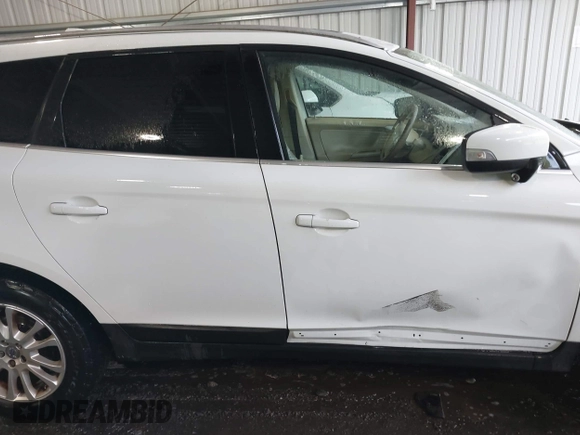 2010 Volvo XC60 3.0T with VIN YV4992DZ6A2029023, listed as a IAAI auction lot 42319458 with 165,757 mi miles and . Bid and sale history available at DreamBid. Image 13.