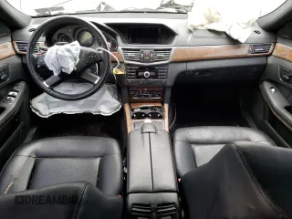 2011 Mercedes-Benz E 350 Luxury with VIN WDDHF8HB9BA454708, listed as a Copart auction lot 40143184 with 168,990 mi miles and Salvage Title. Bid and sale history available at DreamBid. Image 8.