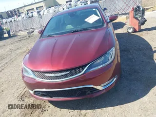 2015 Chrysler 200 C z VIN 1C3CCCEG8FN598172, wystawiony jako IAAI lot #42077144 z przebiegiem 130 717 mil mil oraz . Historia ofert i sprzedaży dostępna na DreamBid. Obrazek 12.