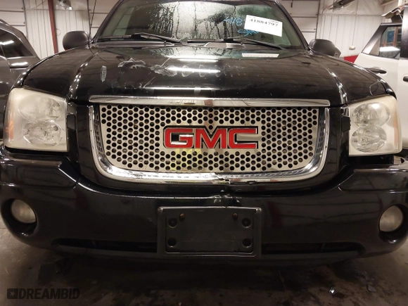 2004 GMC Envoy SLE with VIN 1GKDT13S542265104, listed as a IAAI auction lot 41884797 with 154,190 mi miles. Bid and sale history available at carsss.com. Image 19.