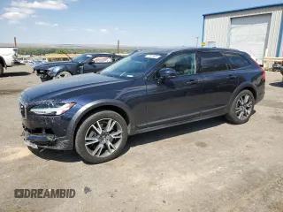 2017 Volvo V90 z VIN YV4A22NL5H1006411, wystawiony jako Copart lot #70311634 z przebiegiem 70 891 mil mil oraz Szkody całkowita. Historia ofert i sprzedaży dostępna na DreamBid. Obrazek 1.