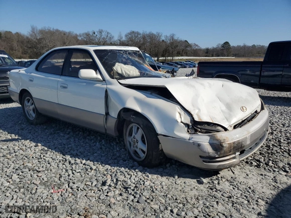 1996 Lexus ES 300 with VIN JT8BF12GXT0160445, listed as a Copart auction lot 43913625 with 0 mi miles and Non Repairable. Bid and sale history available at carsss.com. Image 4.
