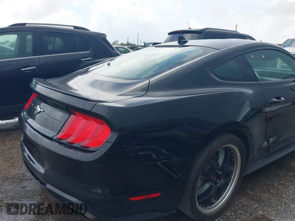 2022 Ford Mustang EcoBoost with VIN 1FA6P8TH8N5140335, listed as a IAAI auction lot 42507630 with 9,724 mi miles and . Bid and sale history available at DreamBid. Image 4.