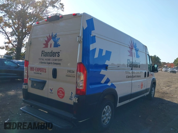 2024 Ram ProMaster Cargo Tradesman with VIN 3C6LRVDG6RE125555, listed as a IAAI auction lot 40639262 with 18 mi miles and . Bid and sale history available at DreamBid. Image 4.