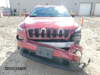 2017 Jeep Cherokee Latitude with VIN 1C4PJMCS7HW525503, listed as a Copart auction lot 58269015 with 110,455 mi miles and Salvage title. Bid and sale history available at DreamBid. Image 5.