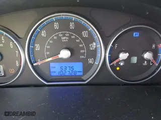 2008 Hyundai Santa Fe SE with VIN 5NMSH13E08H130239, listed as a IAAI auction lot 42057940 with 102,728 mi miles. Bid and sale history available at carsss.com. Image 7.