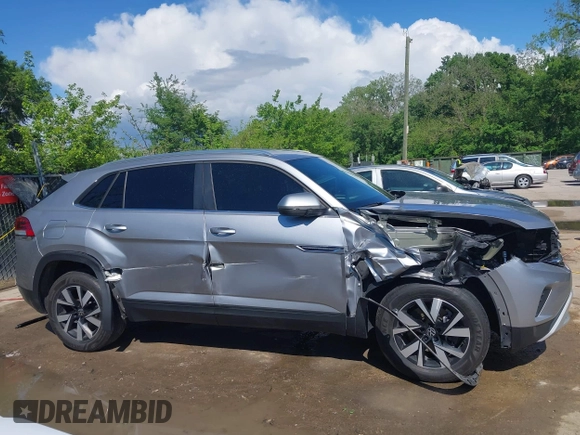 2023 Volkswagen Atlas SE с VIN 1V2LC2CA9PC212519, выставлен на аукционе IAAI как лот 42177771 с пробегом 58 505 миль миль и . История ставок и продаж доступна на DreamBid. Изображение 13.