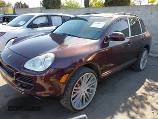 2006 Porsche Cayenne S with VIN WP1AB29P56LA62851, listed as a IAAI auction lot 41986415 with 197,783 mi miles. Bid and sale history available at carsss.com. Image 6.