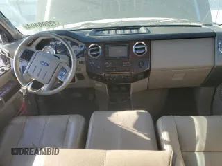2008 Ford F-350 XL с VIN 1FTWW31R28ED35167, выставлен на аукционе Copart как лот 72280404 с пробегом 150 306 миль миль и Списание • Salvage title. История ставок и продаж доступна на DreamBid. Изображение 8.