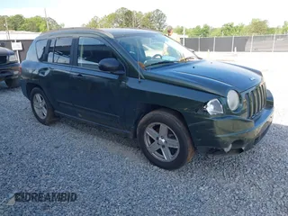 2008 Jeep Compass Sport with VIN 1J8FF47W88D722792, listed as a IAAI auction lot 42089007 with 140,897 mi miles. Bid and sale history available at carsss.com. Image 1.