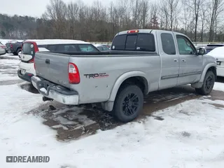 2005 Toyota Tundra SR5 with VIN 5TBBT44185S469957, listed as a IAAI auction lot 41306005 with 213,508 mi miles. Bid and sale history available at carsss.com. Image 4.