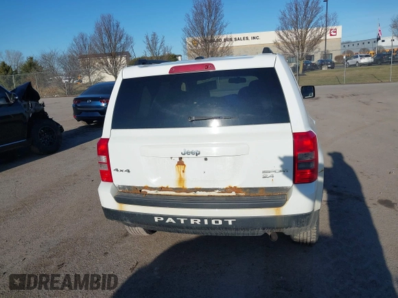 2014 Jeep Patriot Sport with VIN 1C4NJRBB2ED772022, listed as a IAAI auction lot 41749664 with 161,876 mi miles. Bid and sale history available at carsss.com. Image 16.