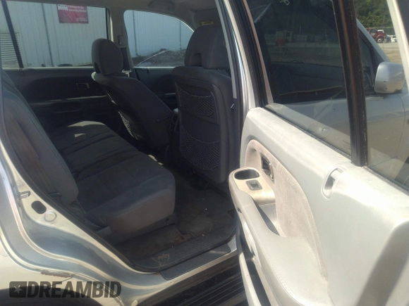 2006 Honda Pilot EX with VIN 5FNYF18446B004335, listed as a IAAI auction lot 42111242 with 234,787 mi miles and . Bid and sale history available at DreamBid. Image 8.