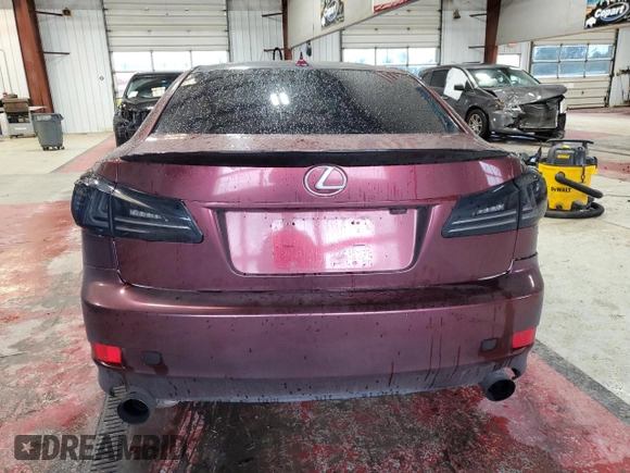 2009 Lexus IS 250 z VIN JTHCK262392028533, wystawiony jako Copart lot #57808545 z przebiegiem 111 279 mil mil oraz Szkody całkowita. Historia ofert i sprzedaży dostępna na DreamBid. Obrazek 6.