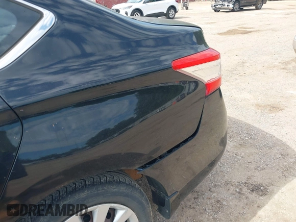 2014 Nissan Sentra SV with VIN 1N4AB7AP8EN854236, listed as a IAAI auction lot 42198932 with 136,118 mi miles and . Bid and sale history available at DreamBid. Image 6.