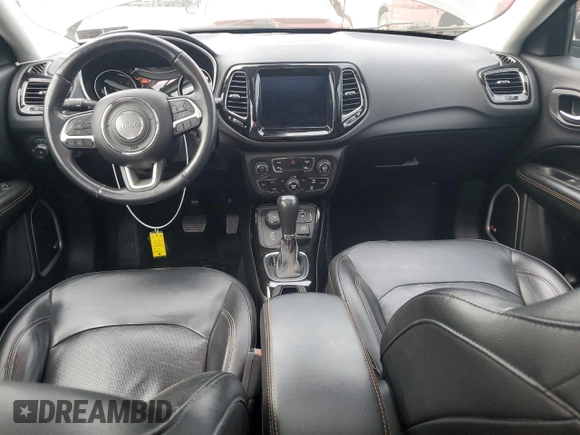 2018 Jeep Compass Limited z VIN 3C4NJDCB1JT222462, wystawiony jako Copart lot #57334595 z przebiegiem 86 306 mil mil oraz Szkoda całkowita • Salvage title. Historia ofert i sprzedaży dostępna na DreamBid. Obrazek 8.