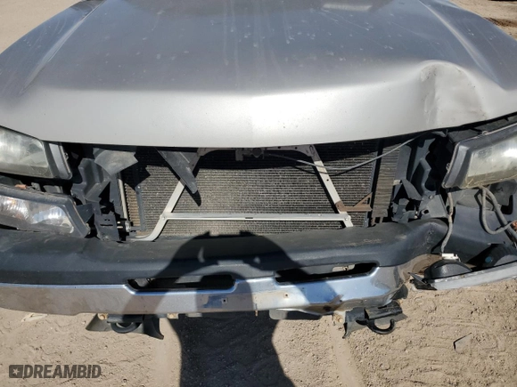 2006 Chevrolet Silverado 1500 LS with VIN 1GCEC14V36Z302296, listed as a Copart auction lot 43578885 with 206,902 mi miles and Salvage Title. Bid and sale history available at carsss.com. Image 11.
