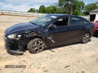 2021 Kia Forte LXS z VIN 3KPF24AD3ME305776, wystawiony jako Copart lot #57382165 z przebiegiem 99 975 mil mil oraz Szkoda całkowita • Salvage title. Historia ofert i sprzedaży dostępna na DreamBid. Obrazek 1.