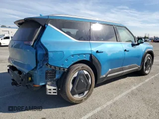 2024 Kia EV9 Land with VIN KNDADFS59R6027390, listed as a Copart auction lot 43252855 with 7,376 mi miles and Salvage Title. Bid and sale history available at carsss.com. Image 3.