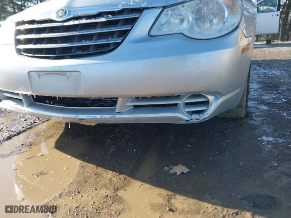 2009 Chrysler Sebring LX *Ltd Avail* with VIN 1C3LC46B19N536822, listed as a IAAI auction lot 41611405 with 108,952 mi miles. Bid and sale history available at carsss.com. Image 6.