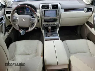 2018 Lexus GX 460 z VIN JTJBM7FXXJ5187016, wystawiony jako Copart lot #55392415 z przebiegiem 77 606 mil mil oraz Szkoda całkowita • Salvage title. Historia ofert i sprzedaży dostępna na DreamBid. Obrazek 8.