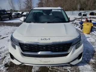 2023 Kia Seltos S with VIN KNDEUCAA4P7417416, listed as a Copart auction lot 51915955 with 40,550 mi miles and Salvage Title. Bid and sale history available at carsss.com. Image 5.