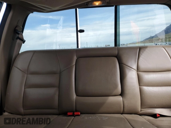 2002 Ford F-350 XL с VIN 1FTSW31F82EB35180, выставлен на аукционе Copart как лот 54258255 с пробегом Не указан миль и Списание • Salvage title. История ставок и продаж доступна на DreamBid. Изображение 10.