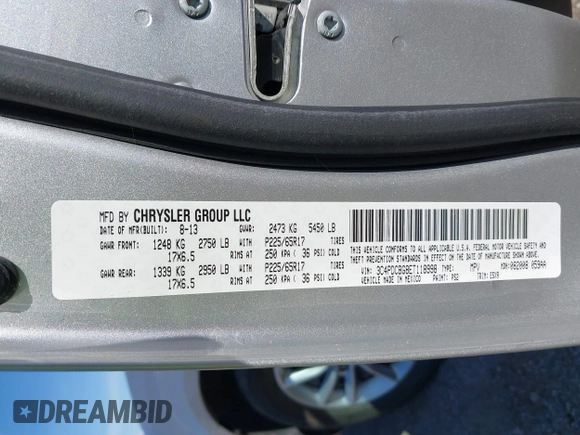 2014 Dodge Journey SXT with VIN 3C4PDCBG8ET118998, listed as a IAAI auction lot 42177885 with 165,247 mi miles. Bid and sale history available at carsss.com. Image 9.
