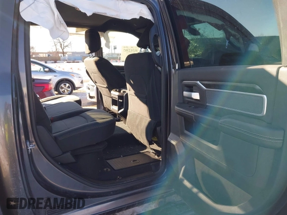 2022 Ram 2500 Big Horn with VIN 3C6UR5DJ7NG337928, listed as a IAAI auction lot 41312397 with 22,085 mi miles. Bid and sale history available at carsss.com. Image 8.