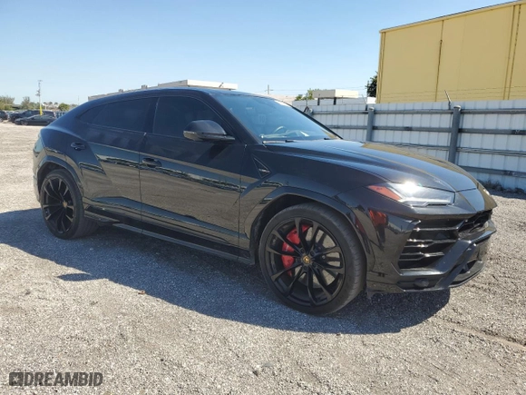 2019 Lamborghini Urus with VIN ZPBUA1ZL6KLA02282, listed as a Copart auction lot 88714865 with 17,842 mi miles and Salvage Title. Bid and sale history available at carsss.com. Image 4.