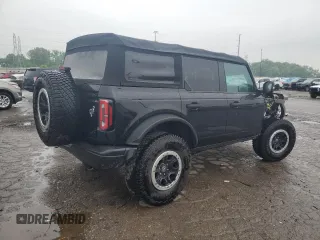 2022 Ford Bronco with VIN 1FMEE5DH5NLA84662, listed as a Copart auction lot 59847245 with 10,768 mi miles and Salvage title. Bid and sale history available at DreamBid. Image 3.