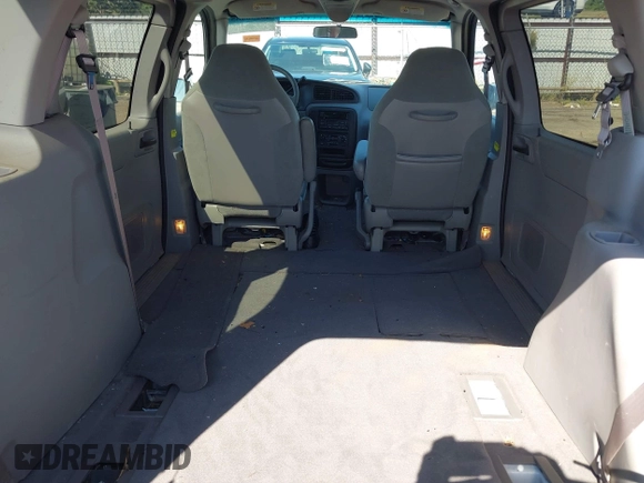 2002 Ford Windstar GL with VIN 2FMDA51442BB28784, listed as a IAAI auction lot 40236485 with 73,137 mi miles and . Bid and sale history available at carsss.com. Image 8.