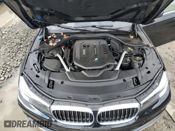 2019 BMW 7 Series 740i xDrive with VIN WBA7E4C51KGV70367, listed as a Copart auction lot 37604423 with 19,447 mi miles. Bid and sale history available at carsss.com. Image 12.