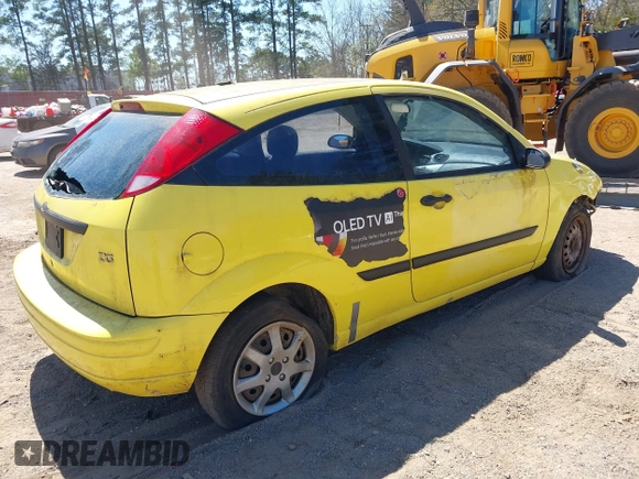 2004 Ford Focus ZX3 with VIN 3FAFP31304R109909, listed as a IAAI auction lot 41847840 with 111,341 mi miles and . Bid and sale history available at carsss.com. Image 4.