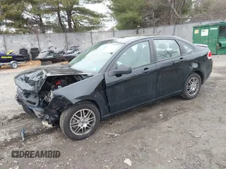 2011 Ford Focus SE with VIN 1FAHP3FN6BW140790, listed as a IAAI auction lot 41277430 with 114,192 mi miles. Bid and sale history available at carsss.com. Image 19.