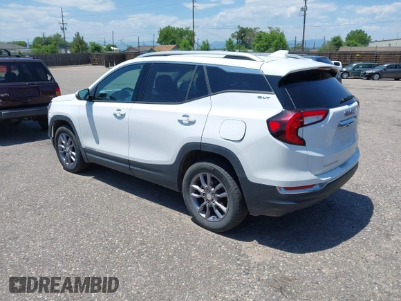 2024 GMC Terrain SLT z VIN 3GKALVEG7RL234722, wystawiony jako IAAI lot #42588099 z przebiegiem 31 077 mil mil oraz . Historia ofert i sprzedaży dostępna na DreamBid. Obrazek 3.