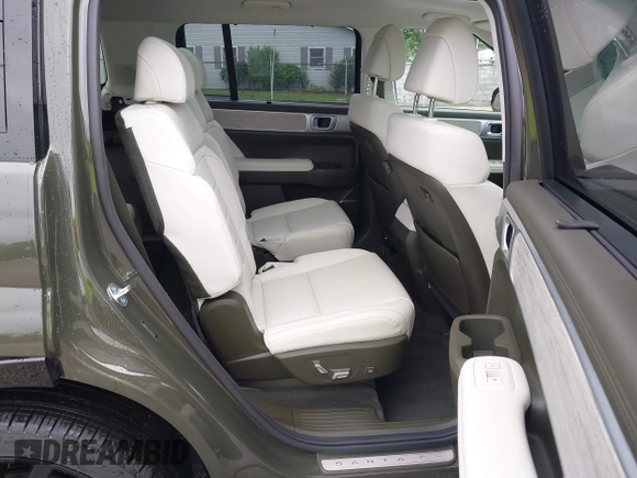 2025 Hyundai Santa Fe Calligraphy с VIN 5NMP5DGL7SH121795, выставлен на аукционе IAAI как лот 42488004 с пробегом 1 974 миль миль и . История ставок и продаж доступна на DreamBid. Изображение 8.